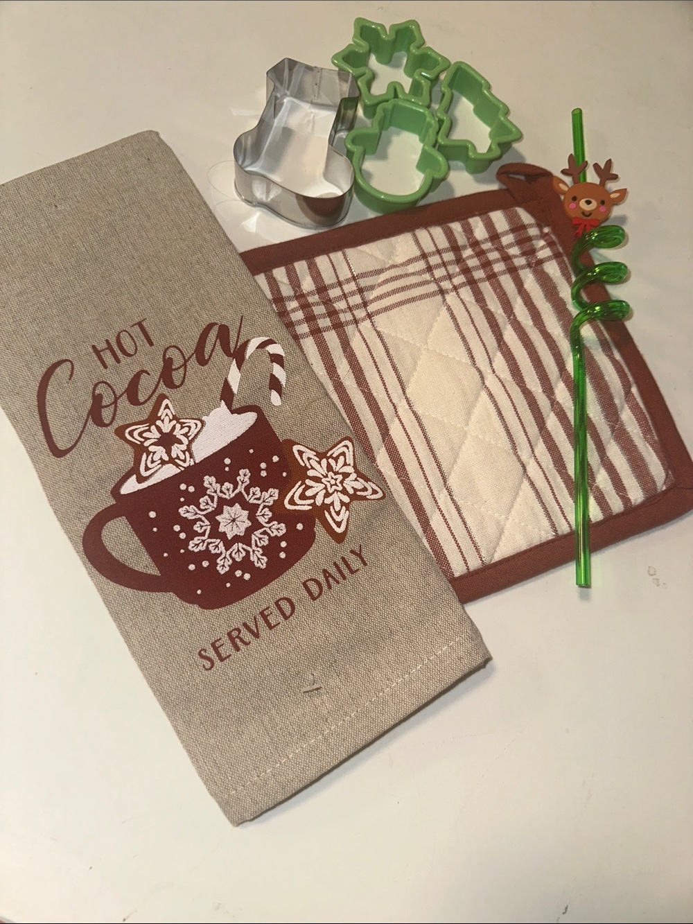 Hot Cocoa Kitchen Towel & Pot Holder Set - Brown Plaid
